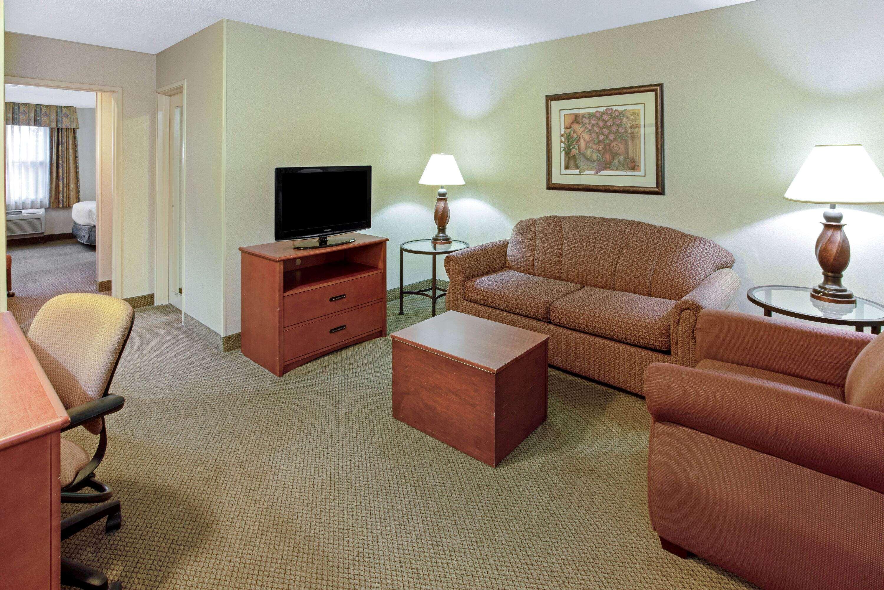 La Quinta By Wyndham Appleton College Avenue Ξενοδοχείο Εξωτερικό φωτογραφία