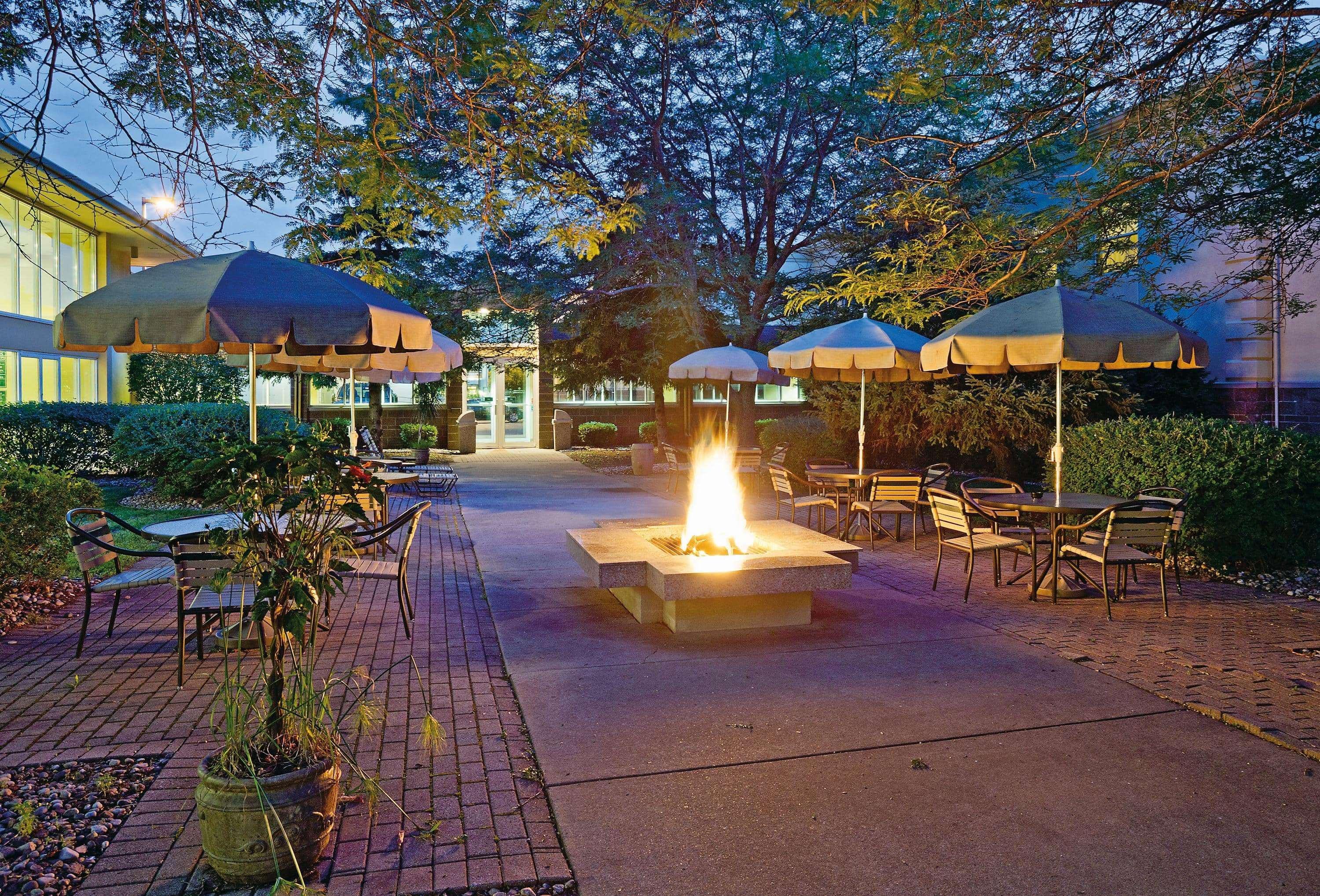 La Quinta By Wyndham Appleton College Avenue Ξενοδοχείο Εξωτερικό φωτογραφία